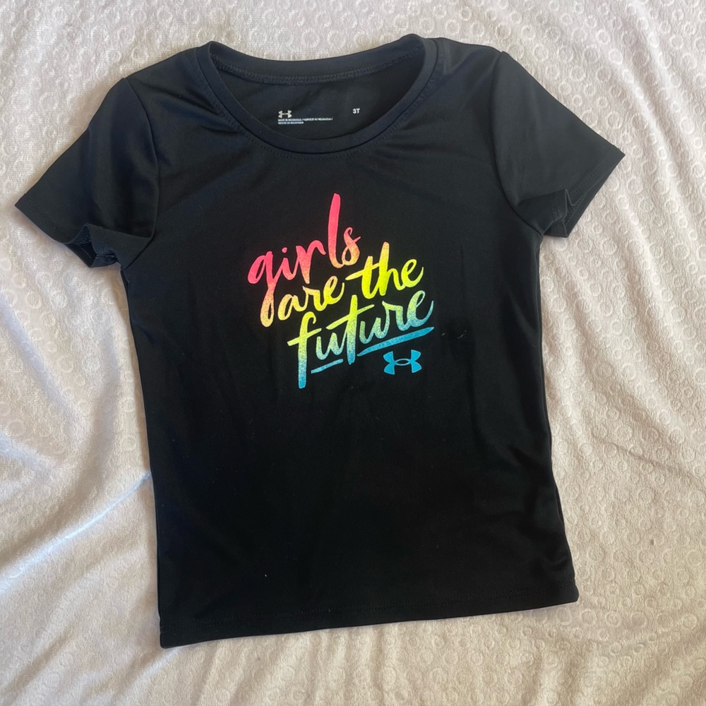 Girls 3t UA shirt